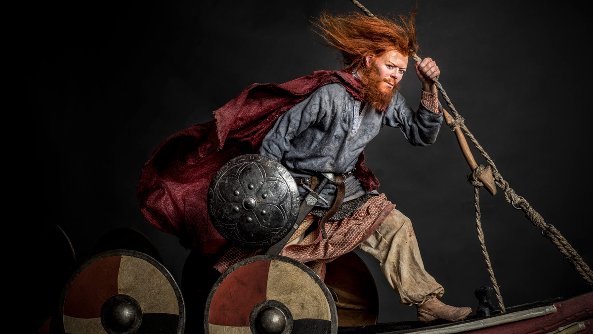 vikingefigur-paa-togt