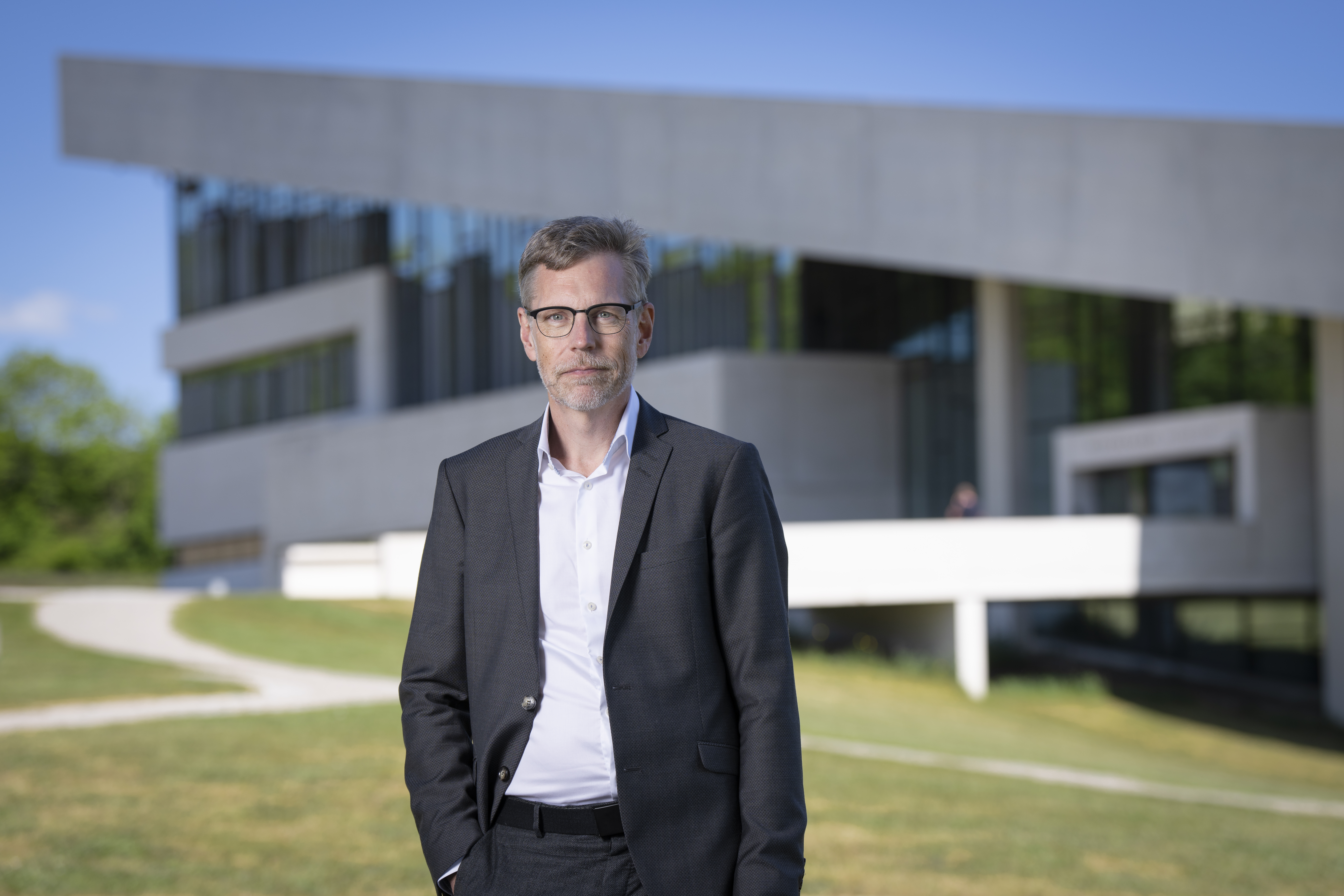 mads-holst-direktoer